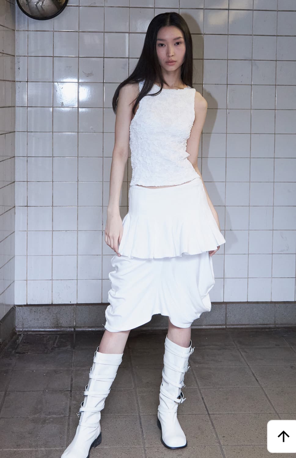 cerric 세릭 화이트 슬리브리스 상품이미지1