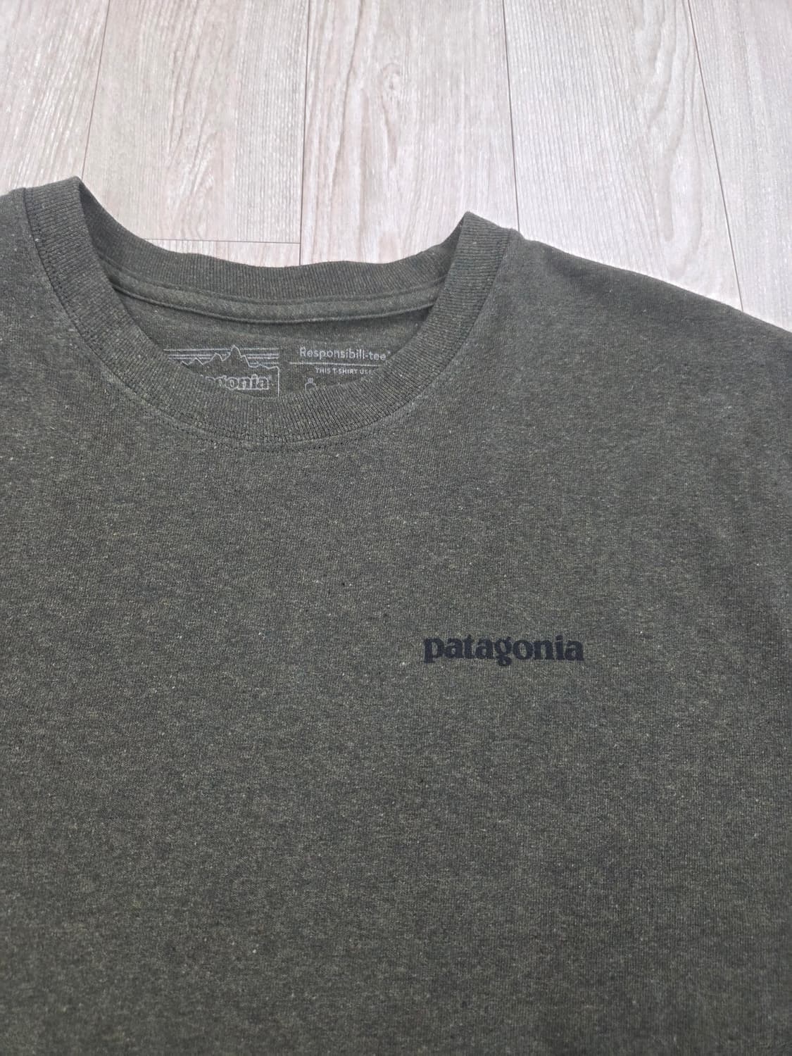 파타고니아 P6 P-6 로고 반팔티 카키 올리브 L, 105 상품이미지3