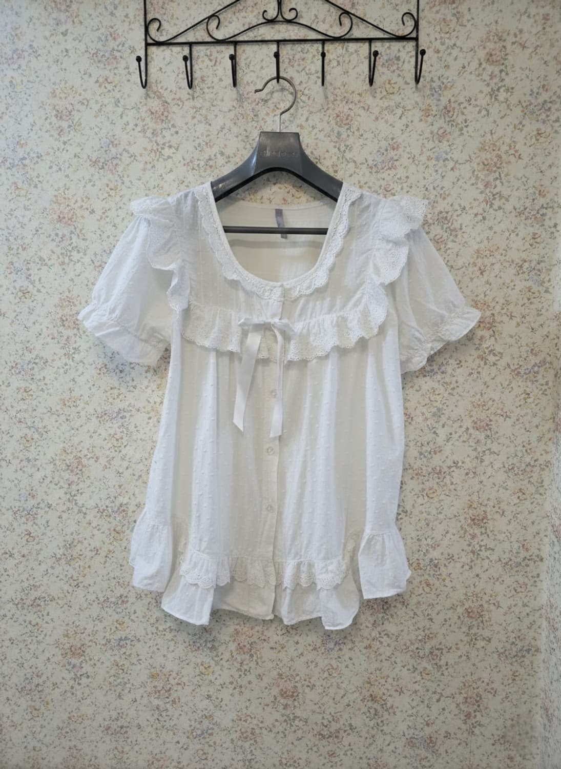 화이트 프릴 블라우스 44 상품이미지1