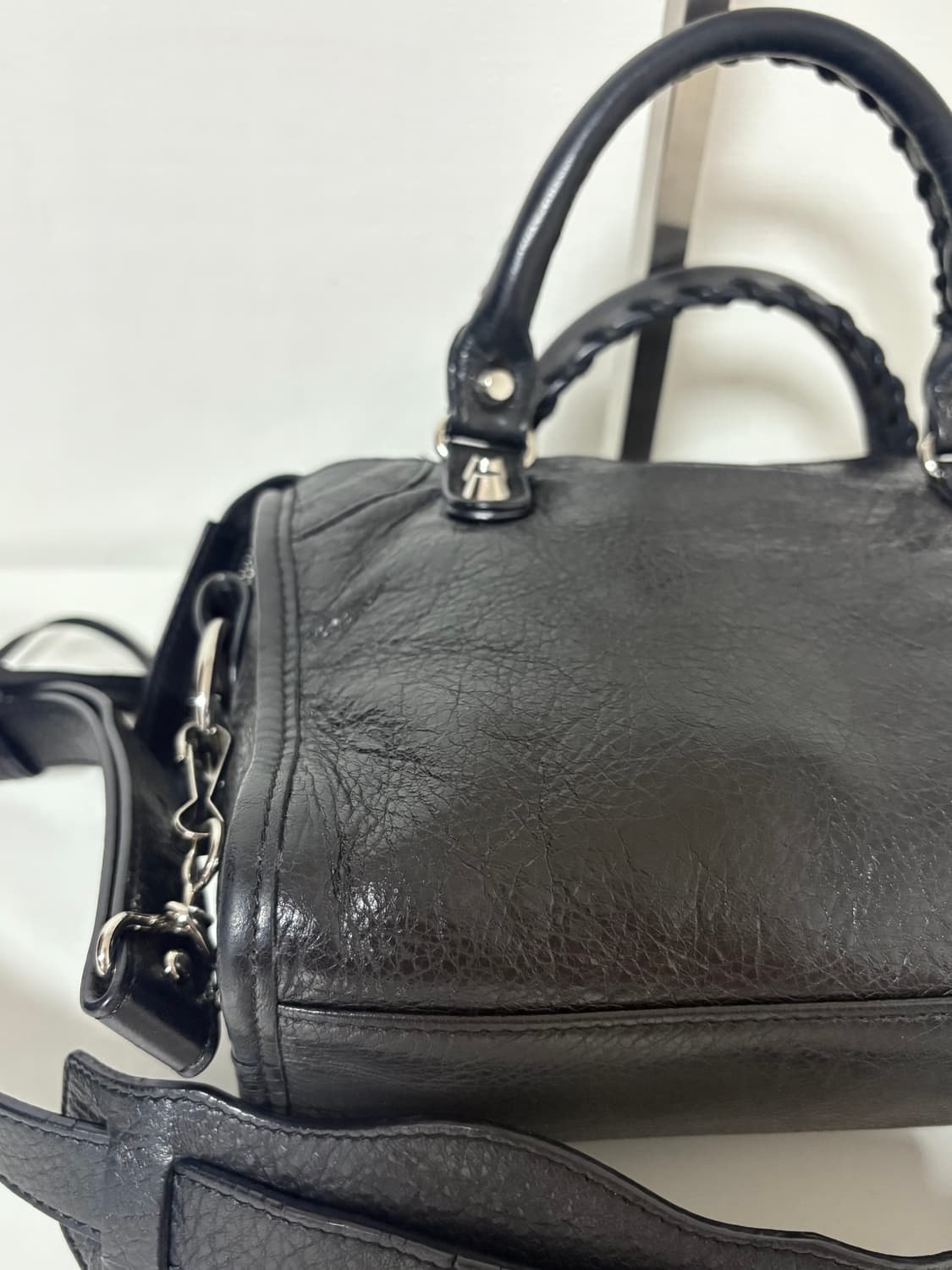 발렌시아가 모터백 미니 블랙 상품이미지4