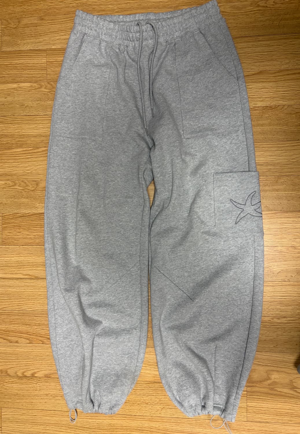 더콜디스트모먼트 카고 로고 스웨트 팬츠 그레이 M 상품이미지4