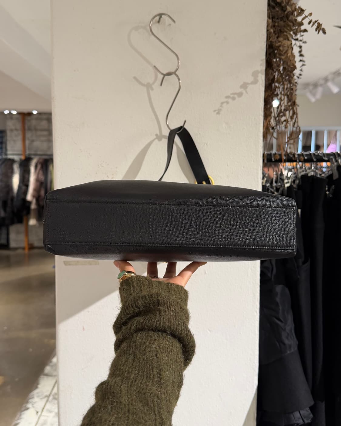 살바토레 페라가모 블랙 단치니 숄더백 상품이미지6