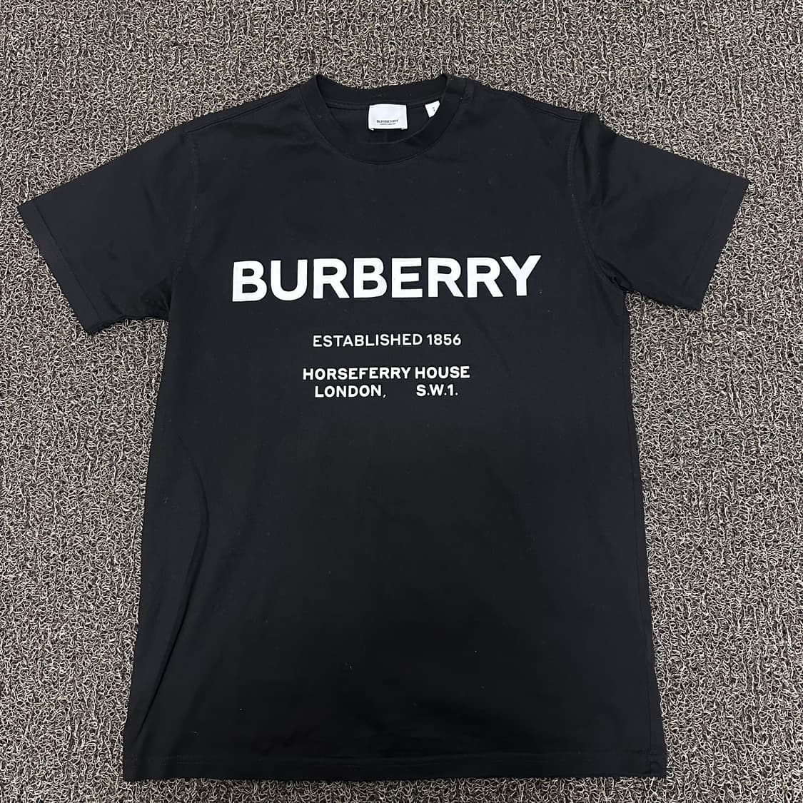 버버리 호스페리 여성 반팔티셔츠 블랙 S 상품이미지1