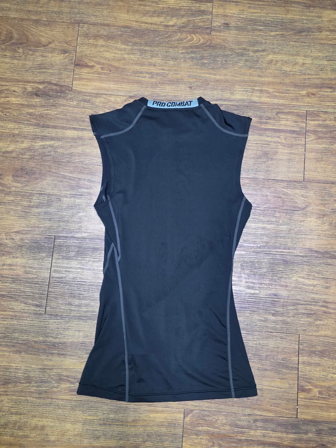 나이키 프로컴뱃 컴프레션 나시탑 상품이미지8