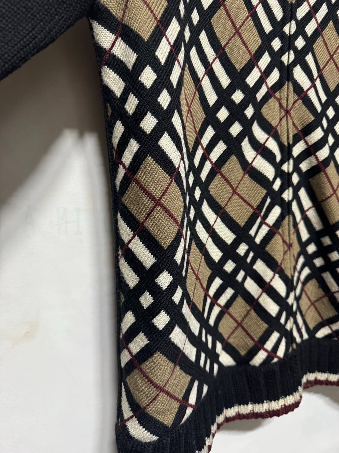 2 버버리 블랙라벨 니트 집업 상품이미지4