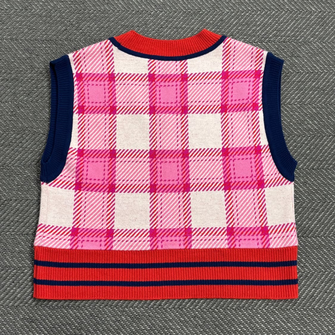 럭키슈에뜨 체크 패턴 니트 베스트 V0513 상품이미지2