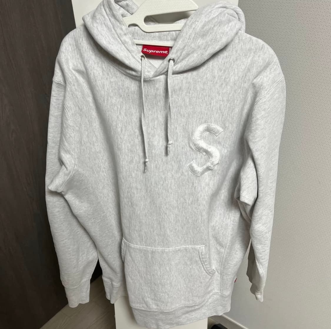슈프림 s로고 후드 상품이미지1