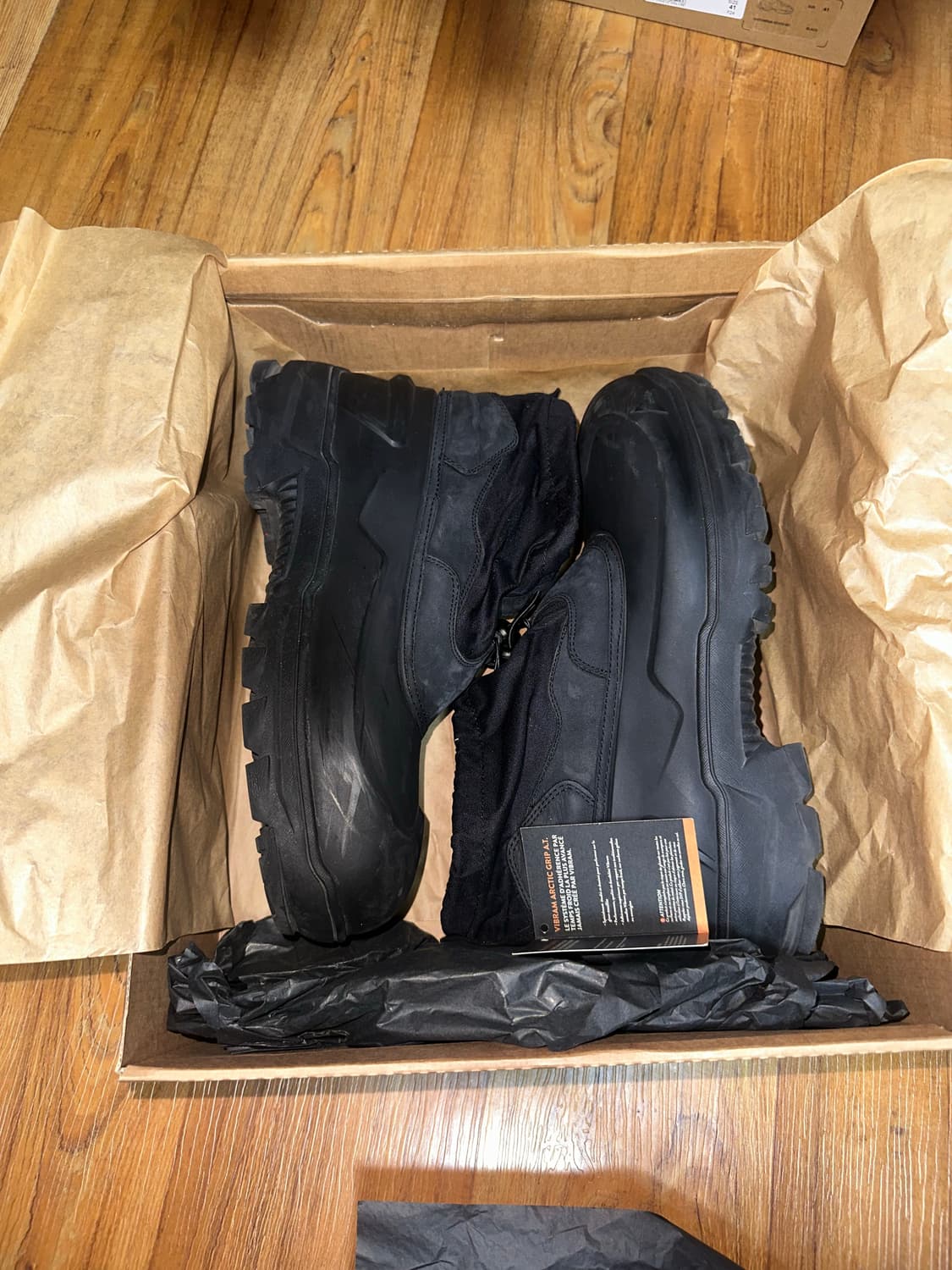 [42] 로아 로우 탑 루버 부츠 블랙 상품이미지6