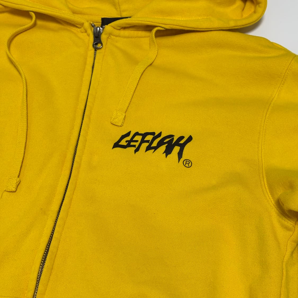 레플라(LEFLAH) 크로스 그래픽 후드 집업 상품이미지3