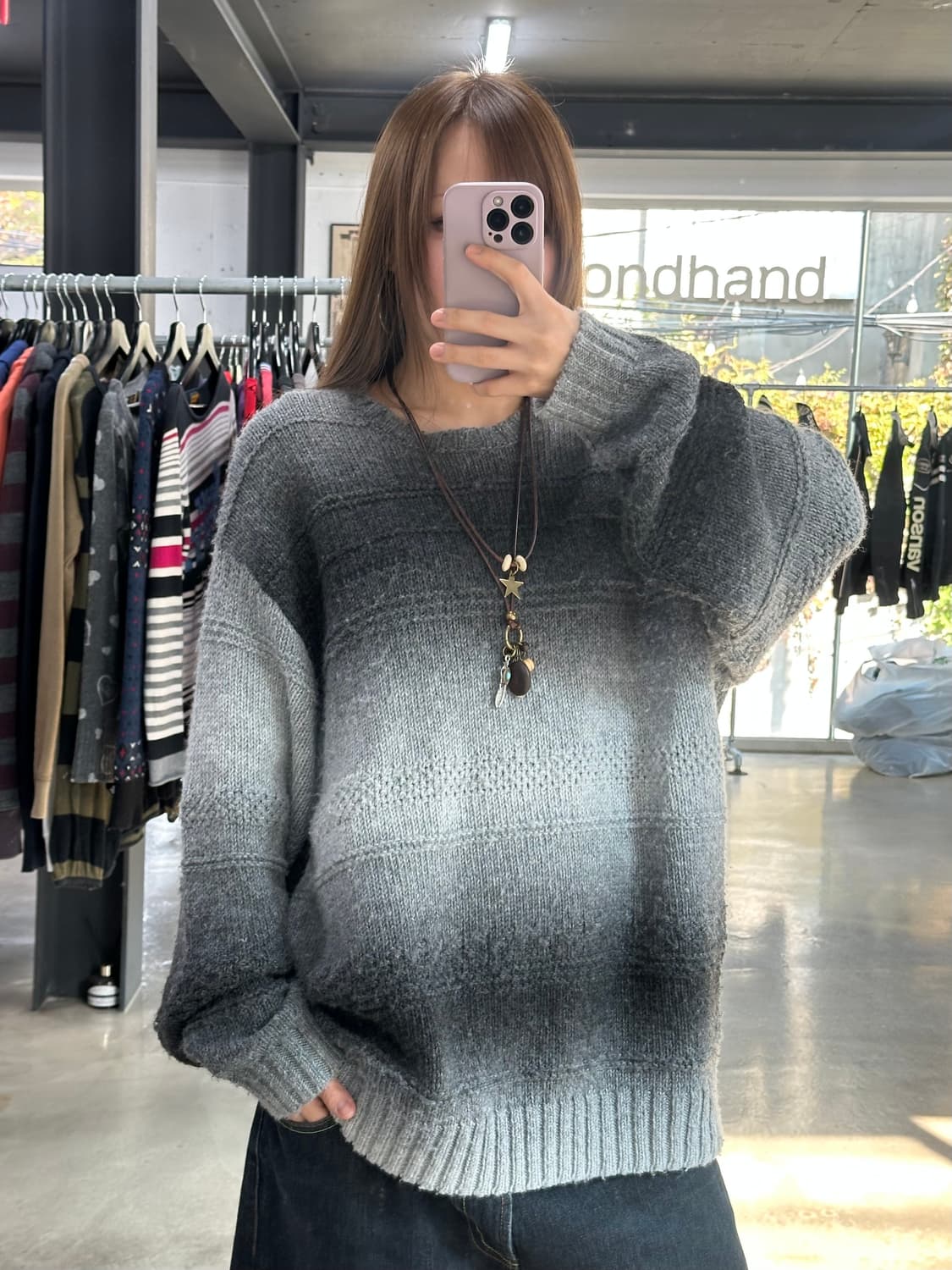 슈프림 22AW 그라디언트 스트라이프 스웨터 상품이미지1