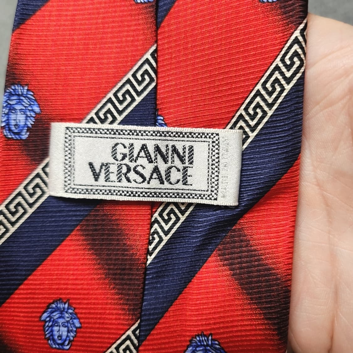 베르사체 메두사 레드 패턴 실크 넥타이 상품이미지3