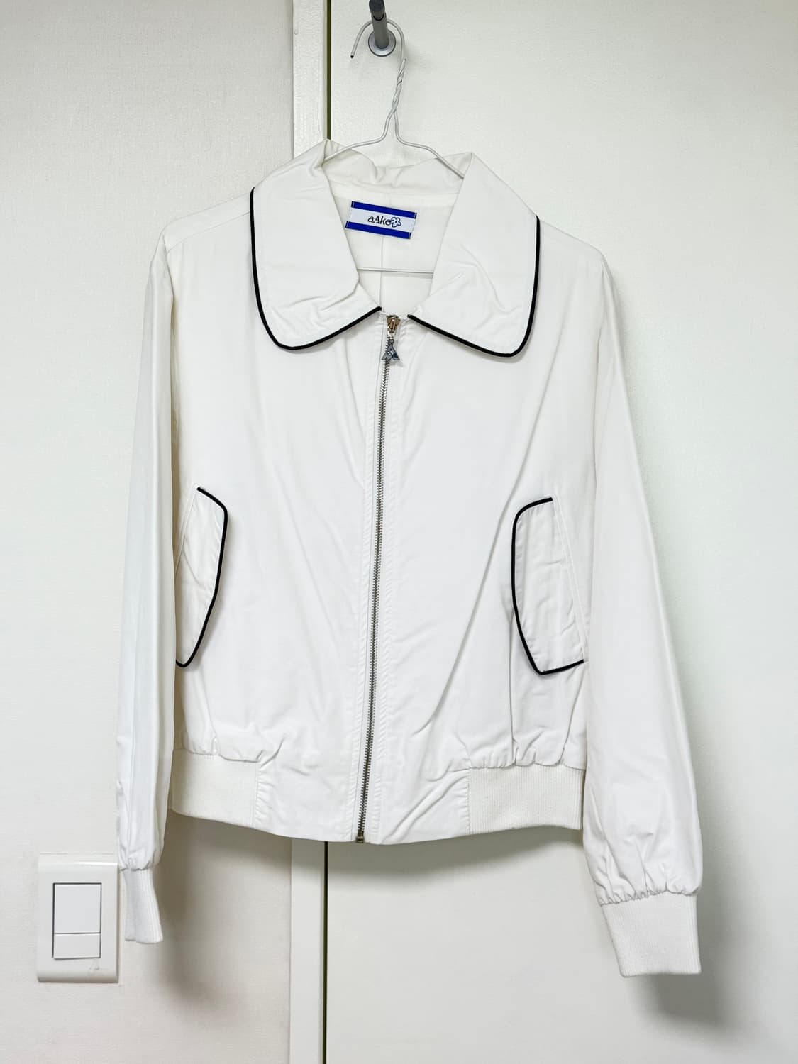 아케 카라 화이트 블루종 상품이미지1