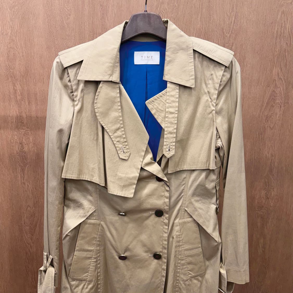 타임 트렌치 코트 더블 브레스티드 소매 스트랩 디테일 레귤러핏 베이지 상품이미지5