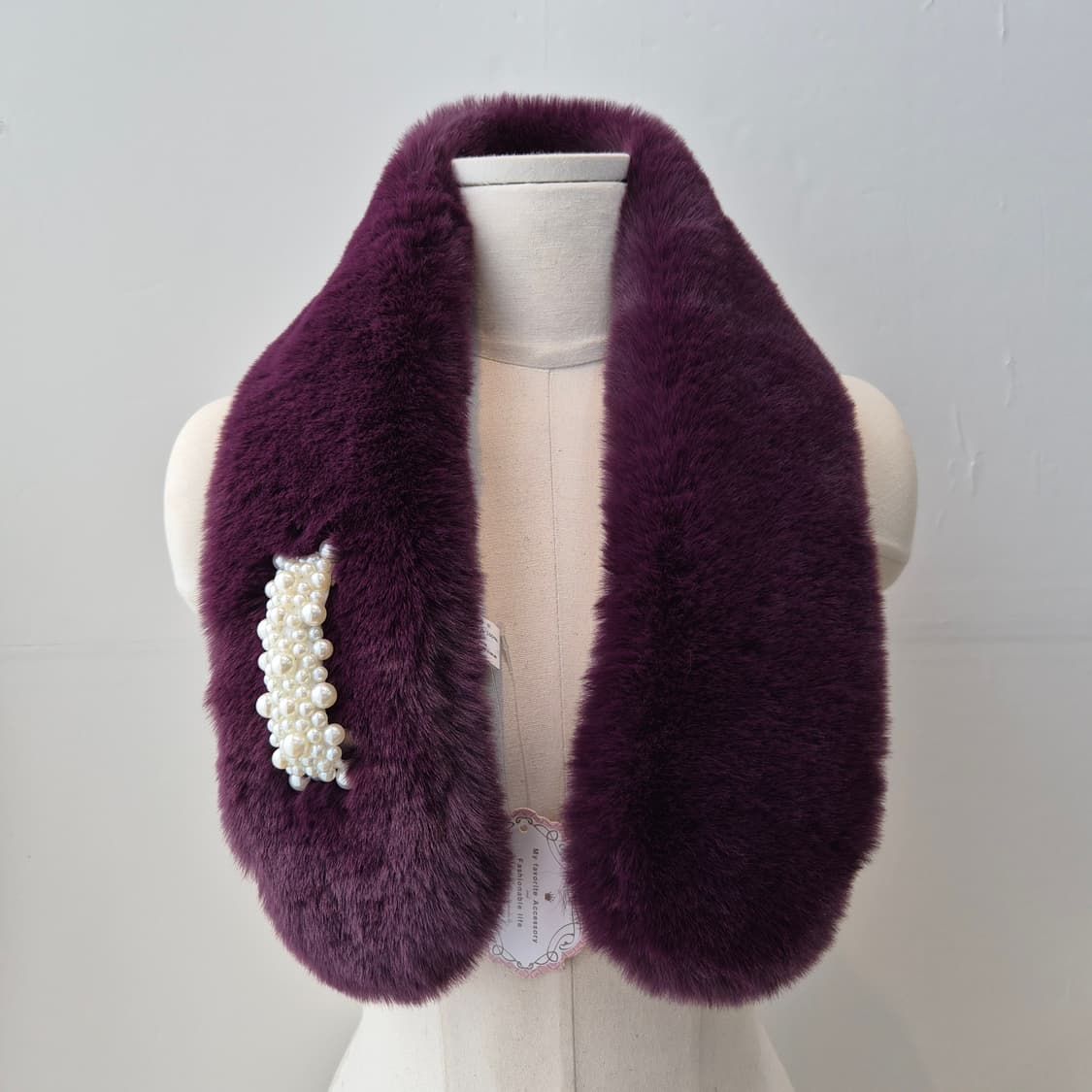 페이크퍼 퍼플 진주장식 넥워머 상품이미지2
