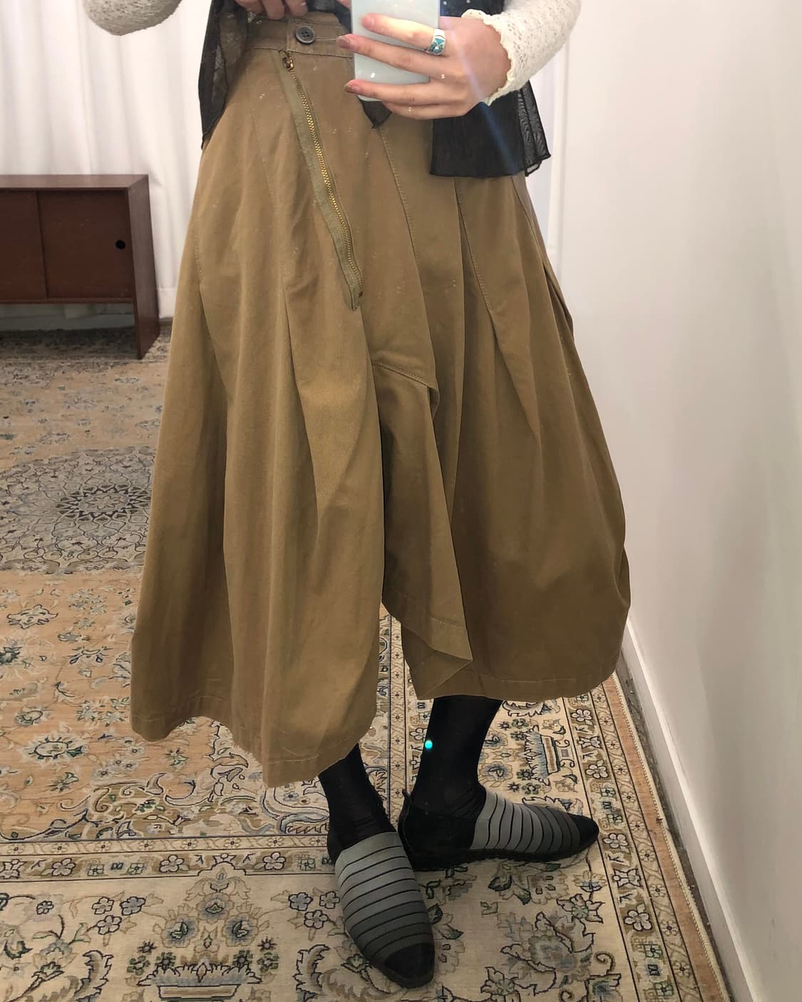 베이지 벌룬핏 스커트 상품이미지3