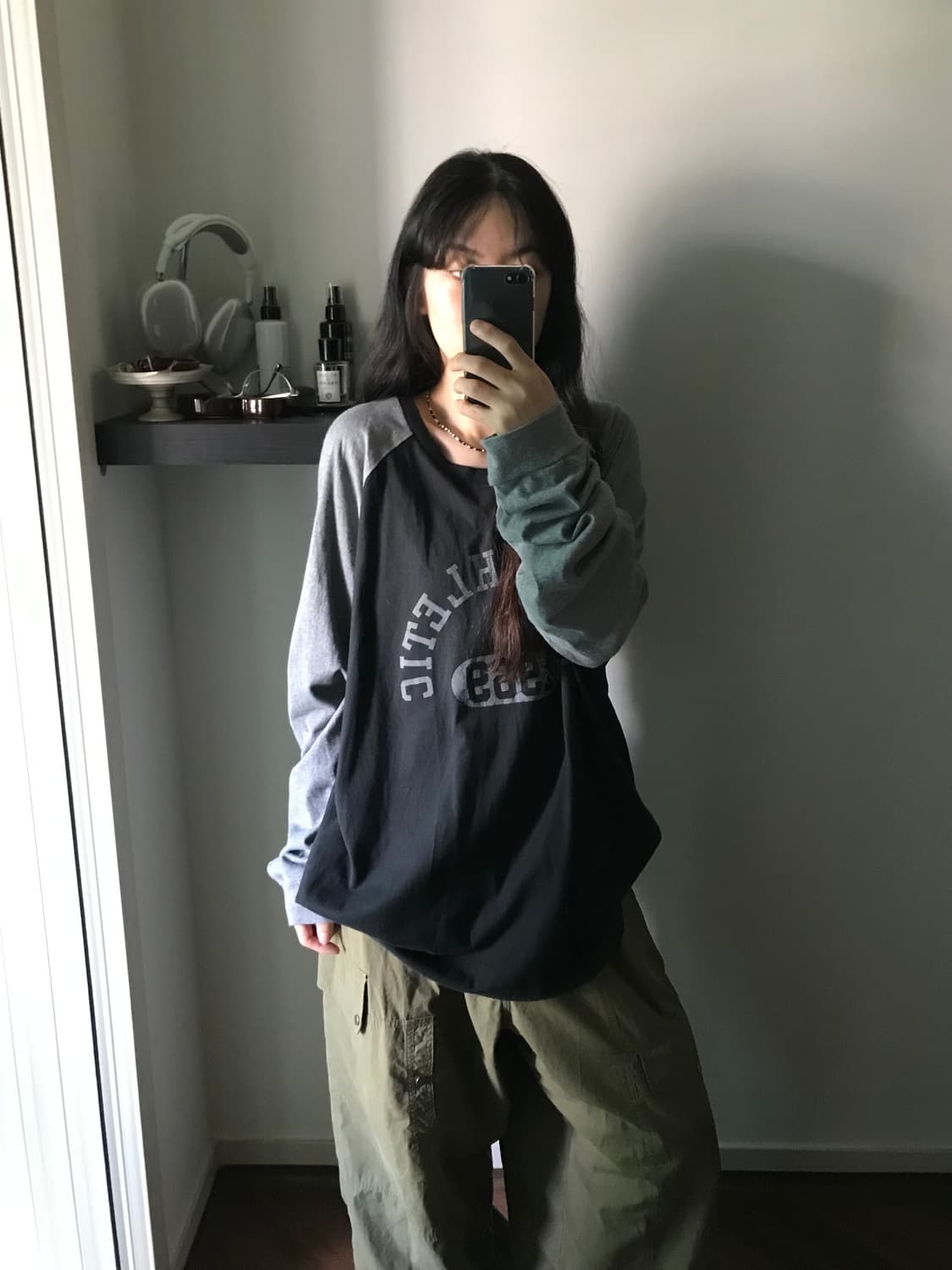 GAP 갭 중앙 프린팅 나그랑 긴팔티 상품이미지1