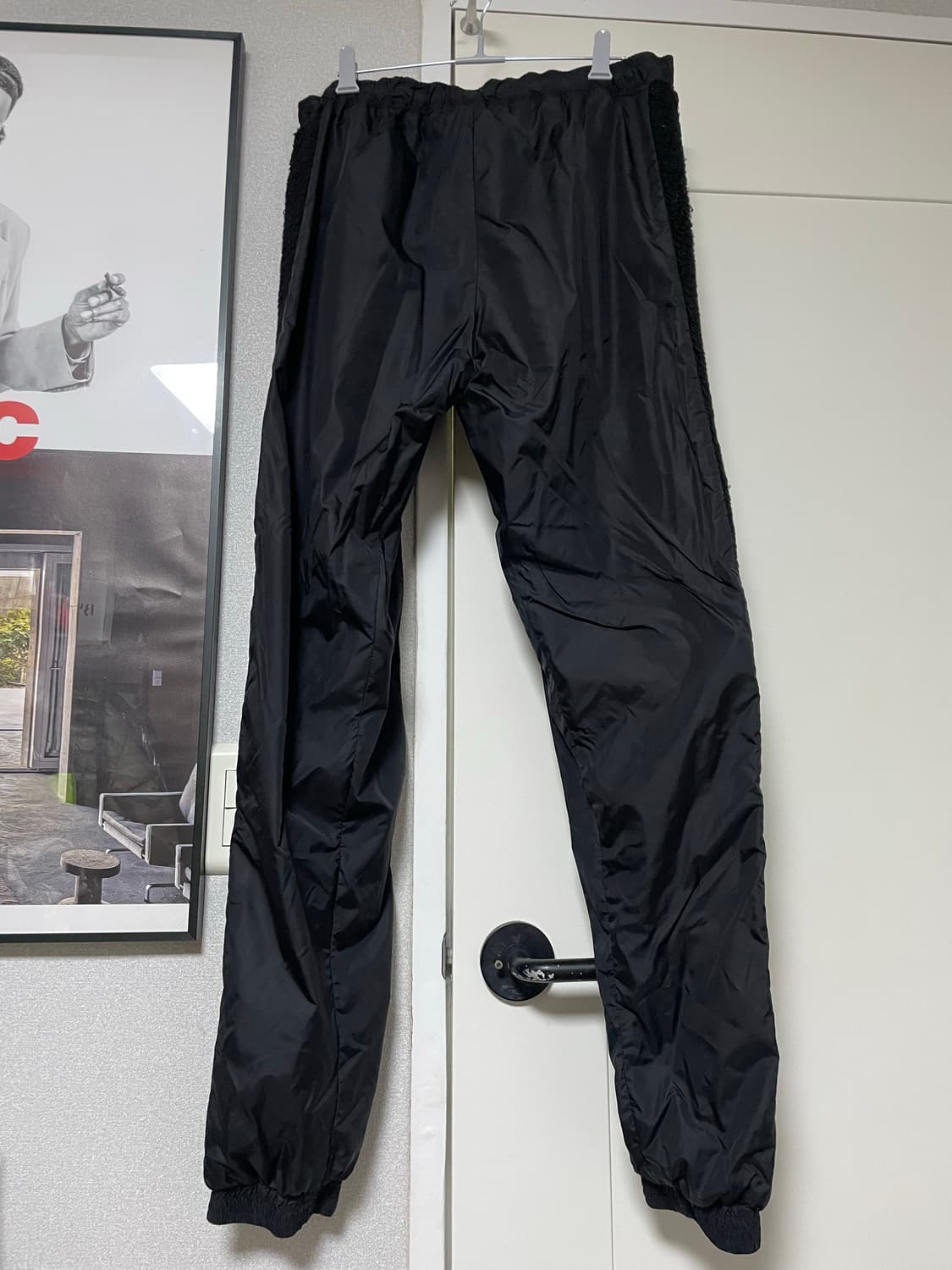 코트와일러 테크니컬 플리스 패널 트랙 팬츠 상품이미지3