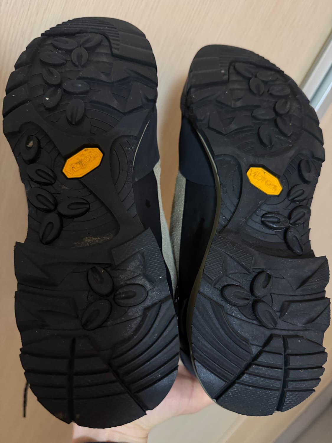 로아 싱기노 친지노 cingino 샌드블랙 상품이미지4