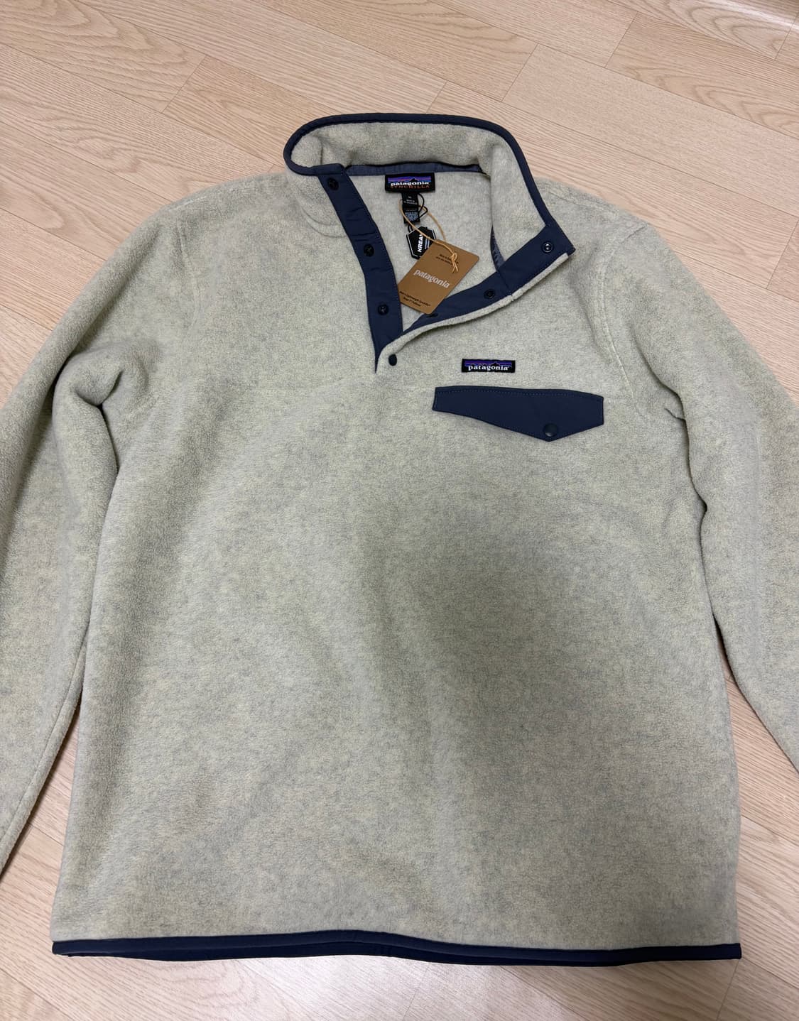 파타고니아 신칠라 라이트웨이트 오트밀 m 새상품 상품이미지3