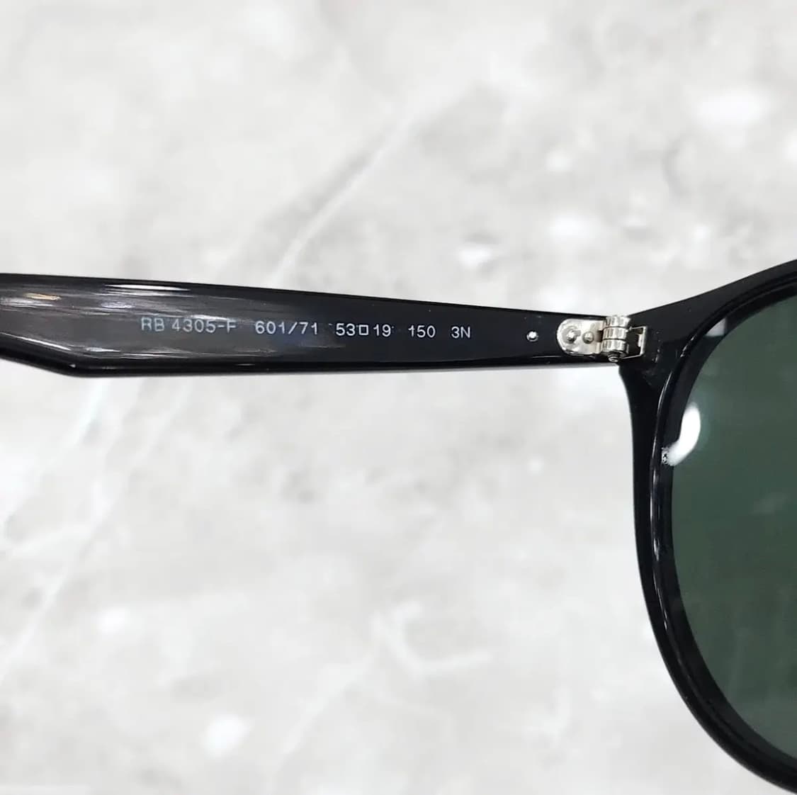 레이벤 RB4305-F 블랙 선글라스 상품이미지6