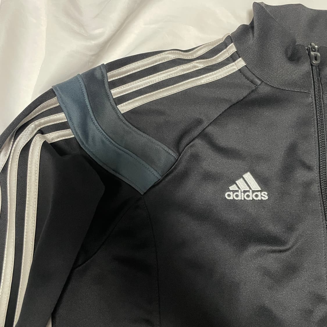 아디다스 독일 실버 삼선 져지 상품이미지3