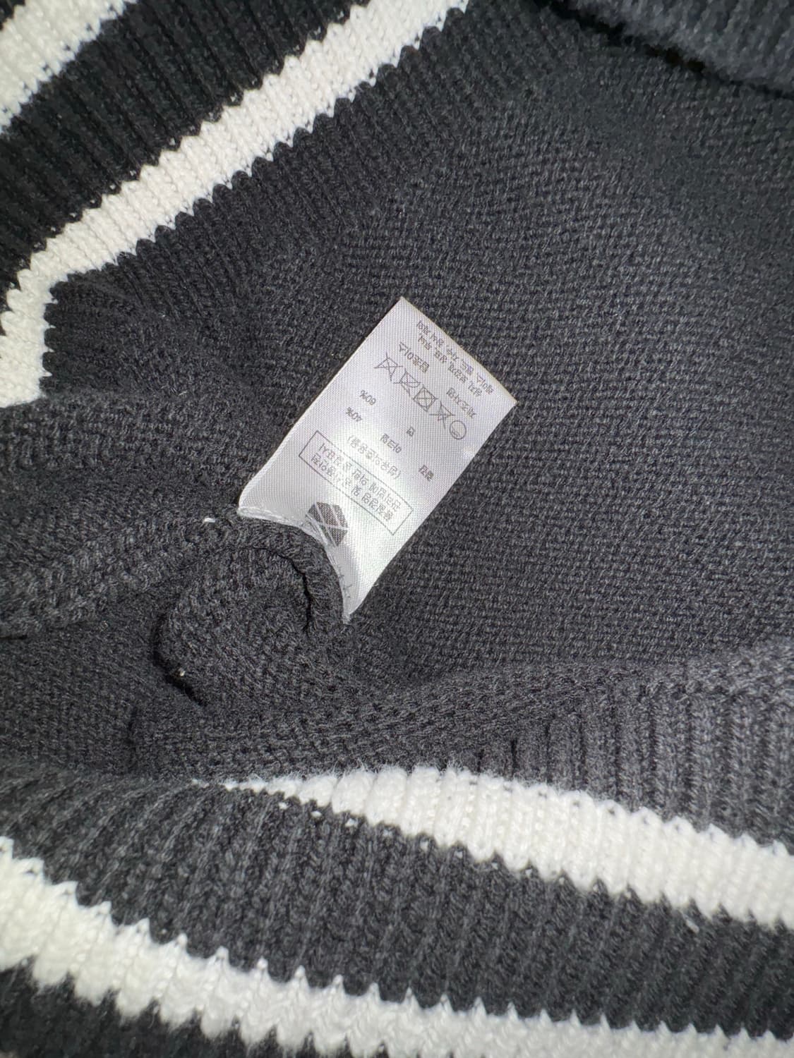 엑스톤즈 XTKO40 스포티 라운드 니트 집업 (BLACK) 상품이미지5