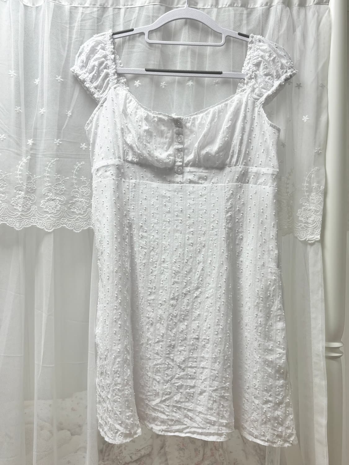 홀리스터 베이비돌 화이트 퍼프 미니 원피스 상품이미지3