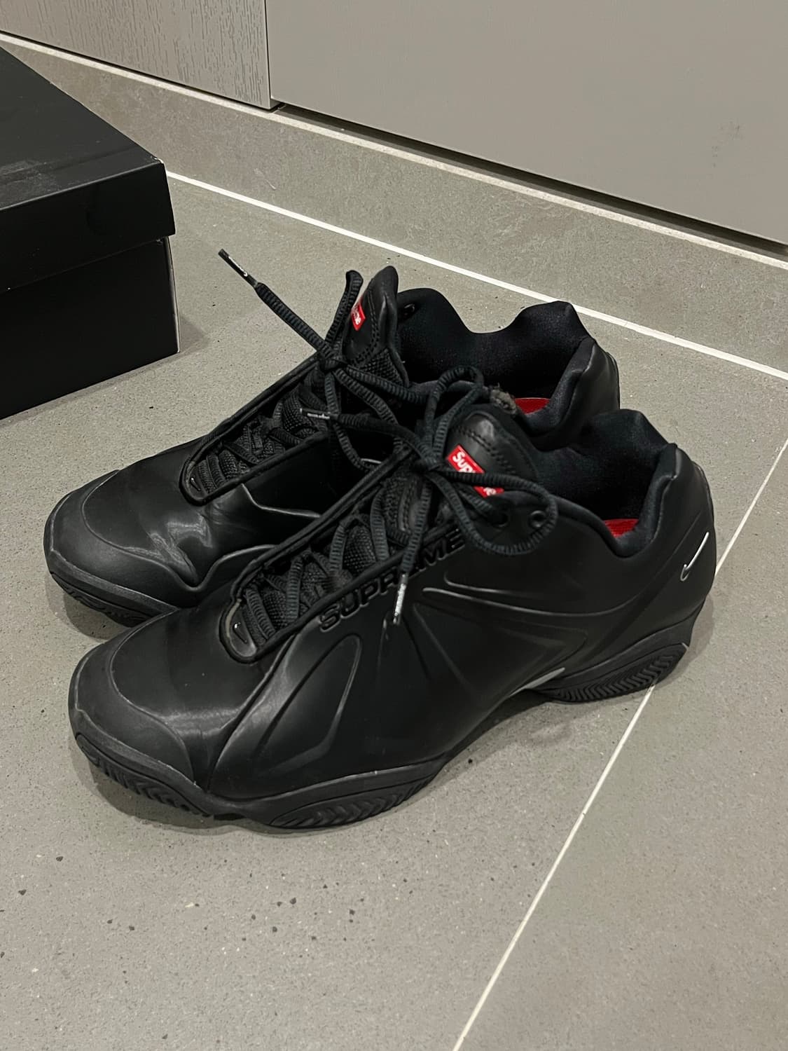 나이키 슈프림 코트포짓 블랙  상품이미지2