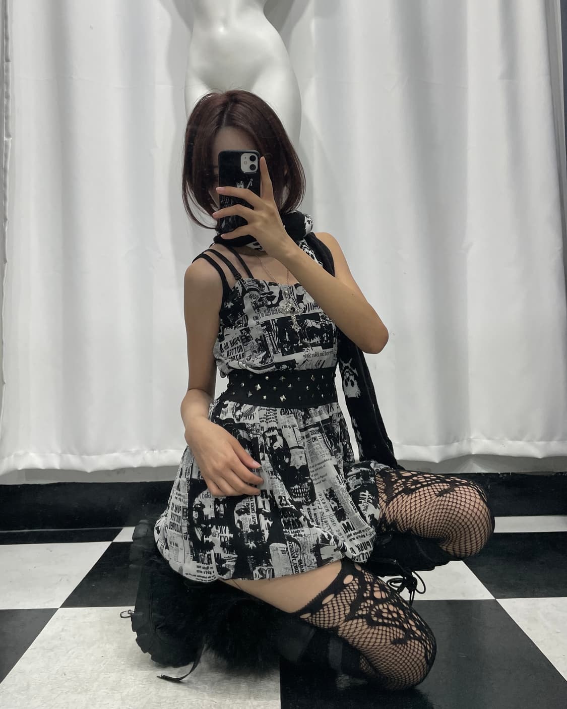 🎸블랙 & 화이트 스터드 디테일 원피스🎸 상품이미지3