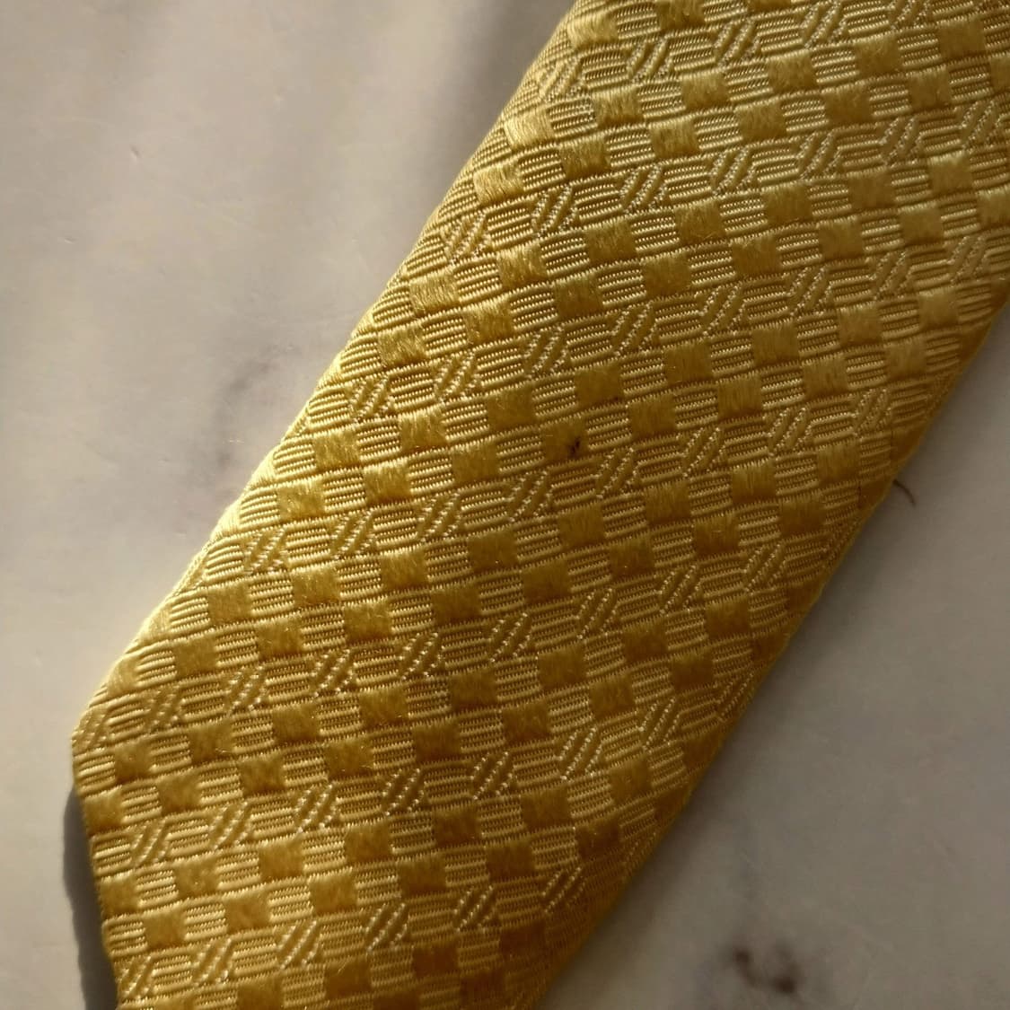 아쿠아스큐텀 실크 옐로우 자카드 넥타이 9.4cm A등급 K1498
 상품이미지8