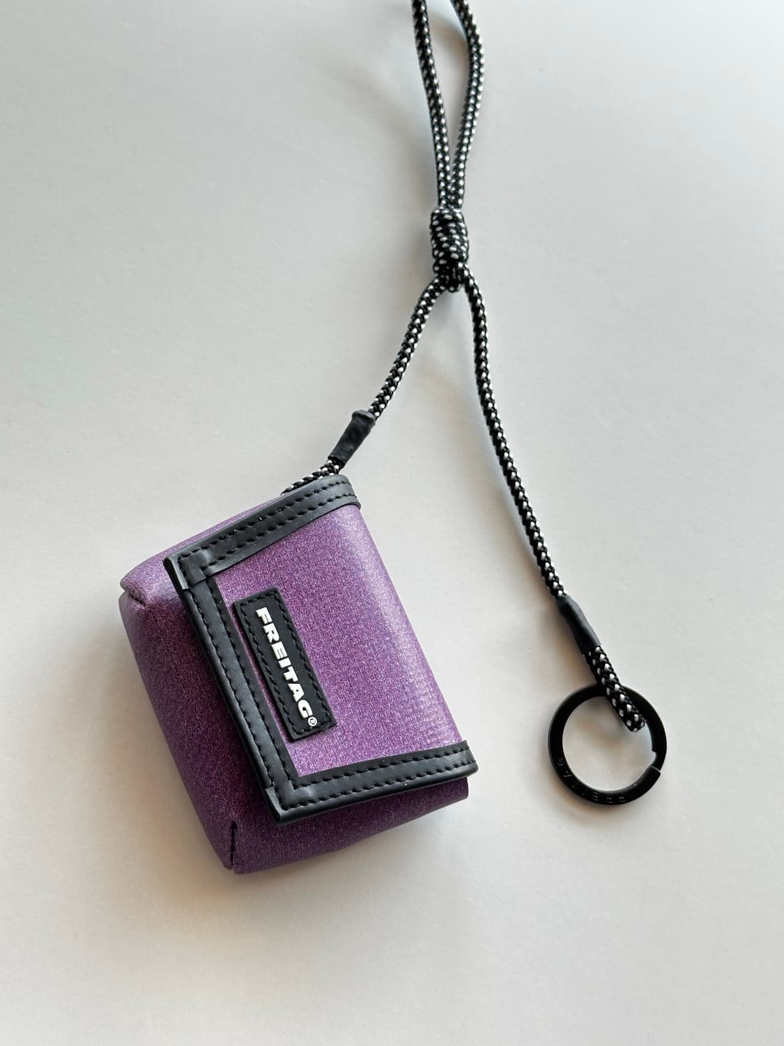 새제품 Freitag 프라이탁 미니 키링 판매(에어팟파우치) 상품이미지2