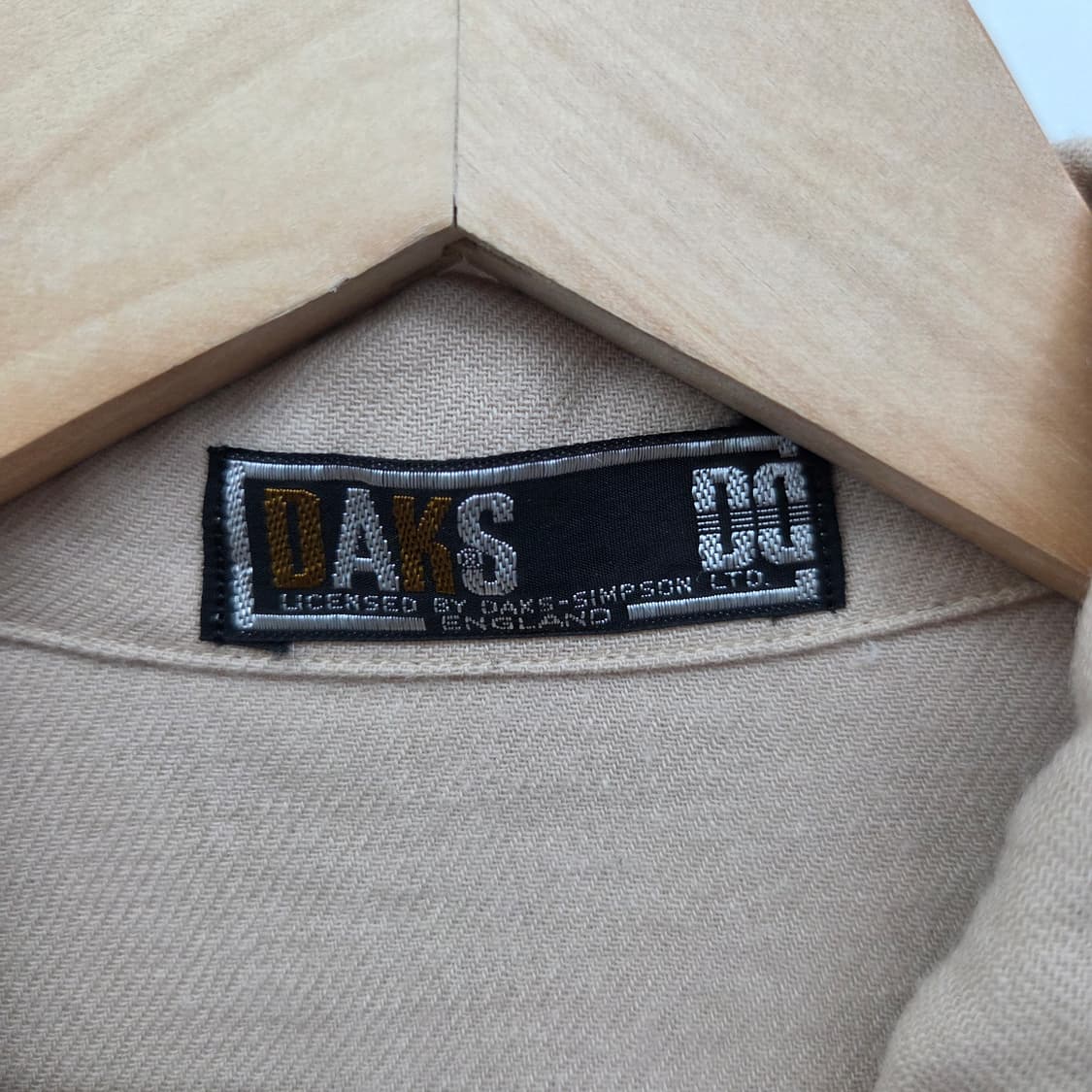 닥스 베이지 셔츠 + 체크 넥타이 여m 상품이미지5