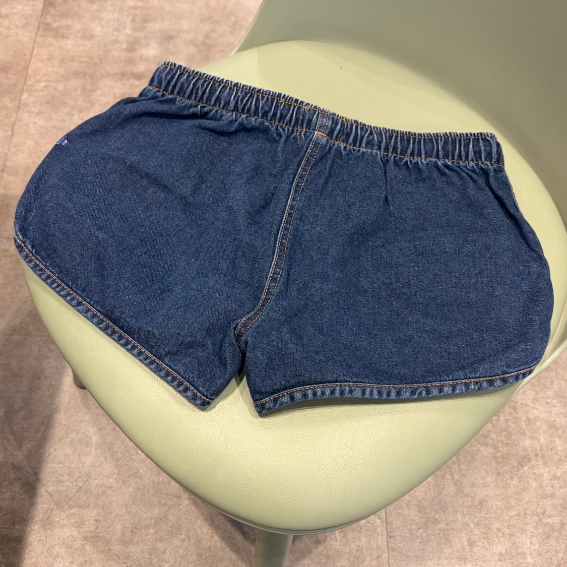 유일매물)빈티지 아디다스 데님 돌핀팬츠 숏팬츠 상품이미지3