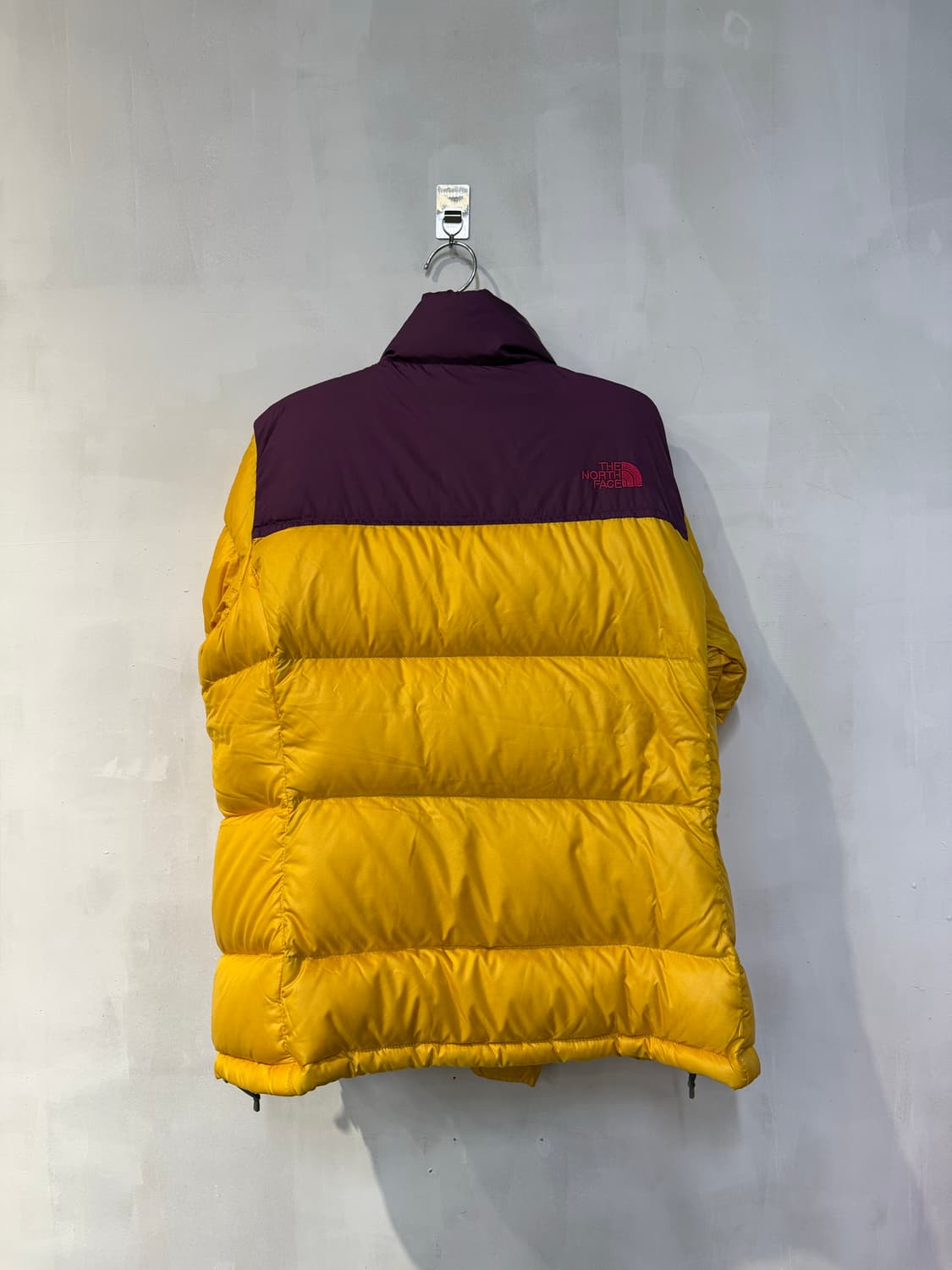 노스페이스 눕시 옐로우 패딩 상품이미지4