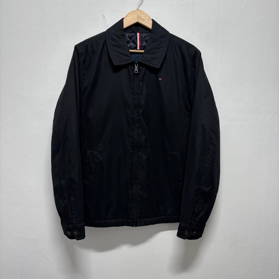타미힐피거 블랙 누빔 스윙톱 자켓 상품이미지1