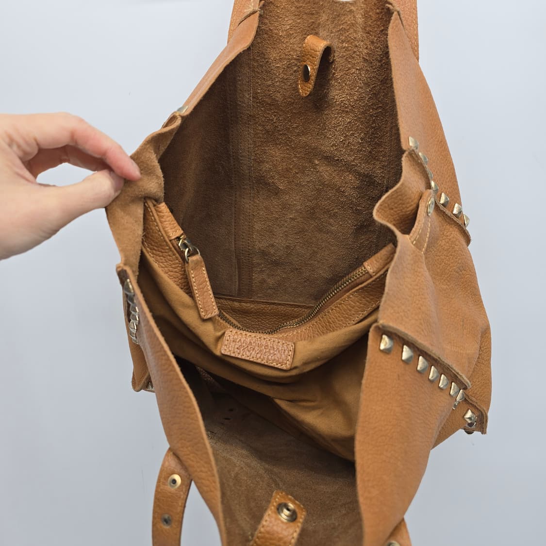 ZARA 빈티지 가죽 스터드 토트백 상품이미지2