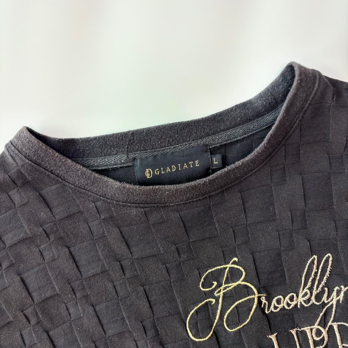 글라디에이트 브루클린 자수 엠보 롱슬리브 상품이미지3