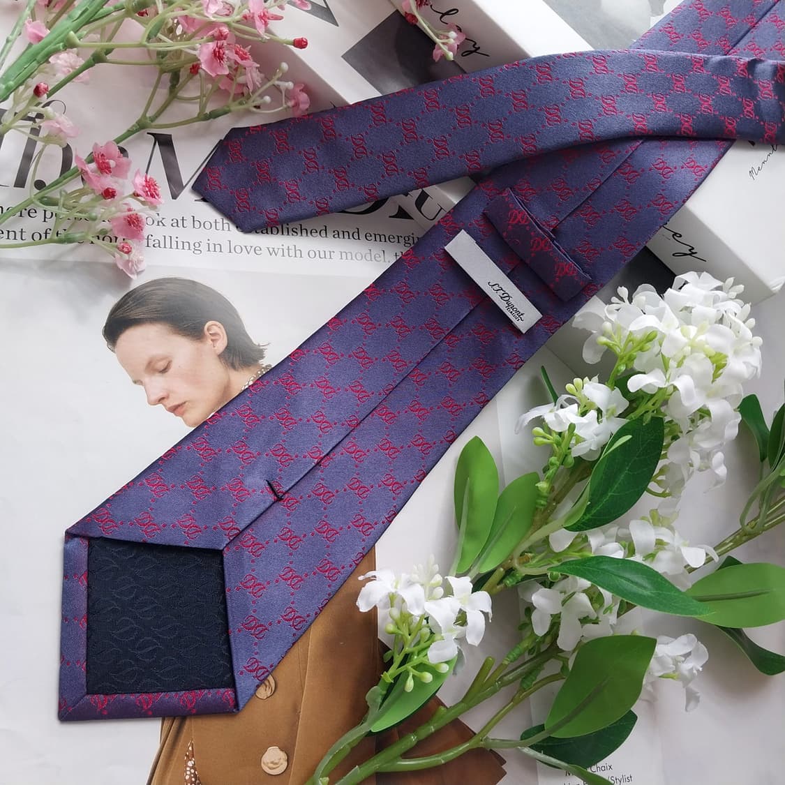 에스.티. 듀퐁 실크 로고 패턴 넥타이 8.4cm A+등급 K2336
 상품이미지4