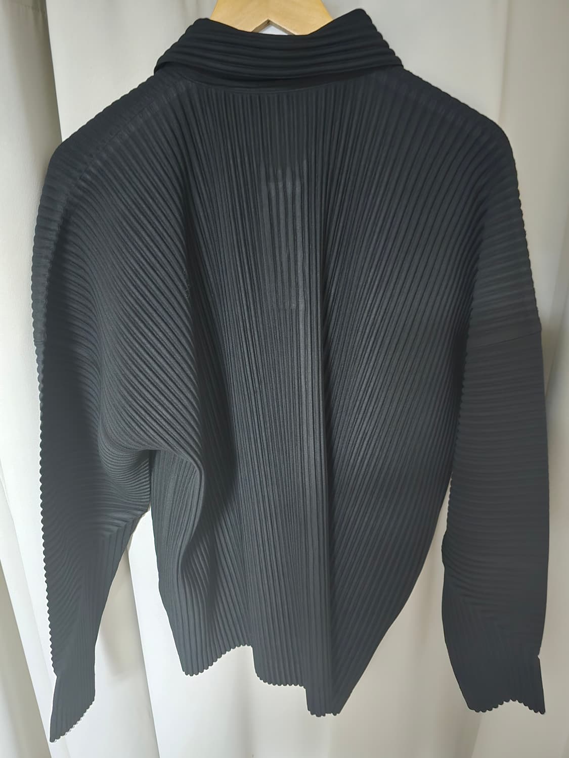 25fw 옴므플리세 오버사이즈 PK 롱슬리브 상품이미지4