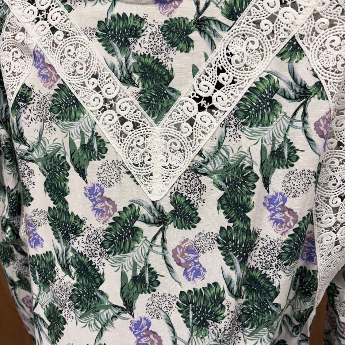 마쥬 블라우스 리프 플라워 플로럴 프린트 레이스 트리밍 디테일 아이보리 상품이미지6