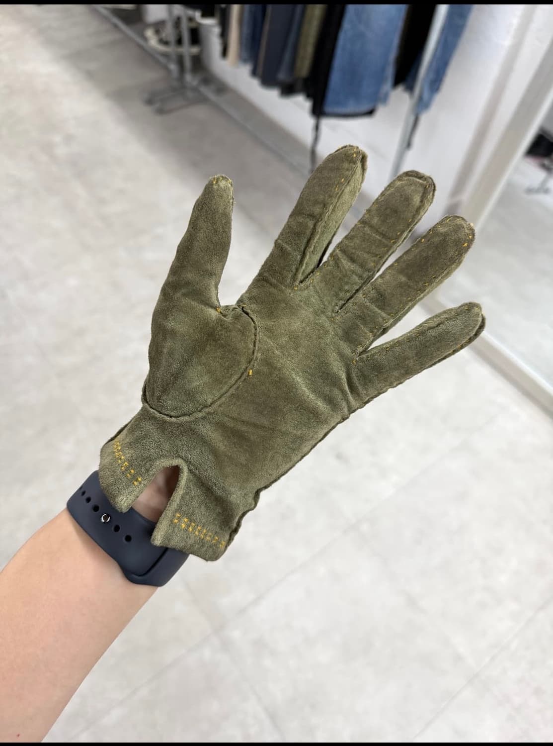 Guess  상품이미지4