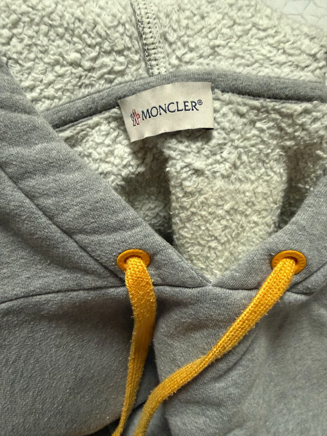 몽클레어 오프화이트 후드티 상품이미지6