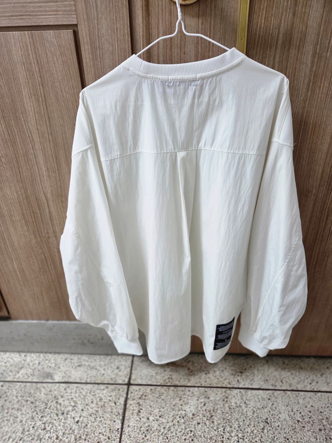 송지오 코스트 나일론 맨투맨 105 상품이미지2