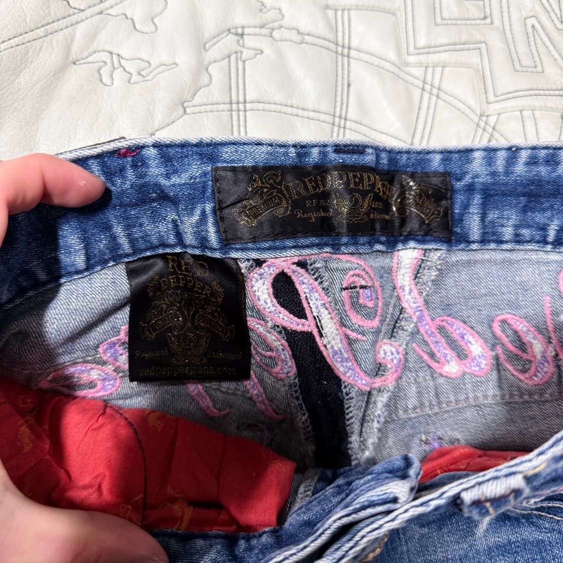 Red Pepper 펑크 자수 패치 디테일 세미 부츠컷 데님 팬츠 상품이미지6