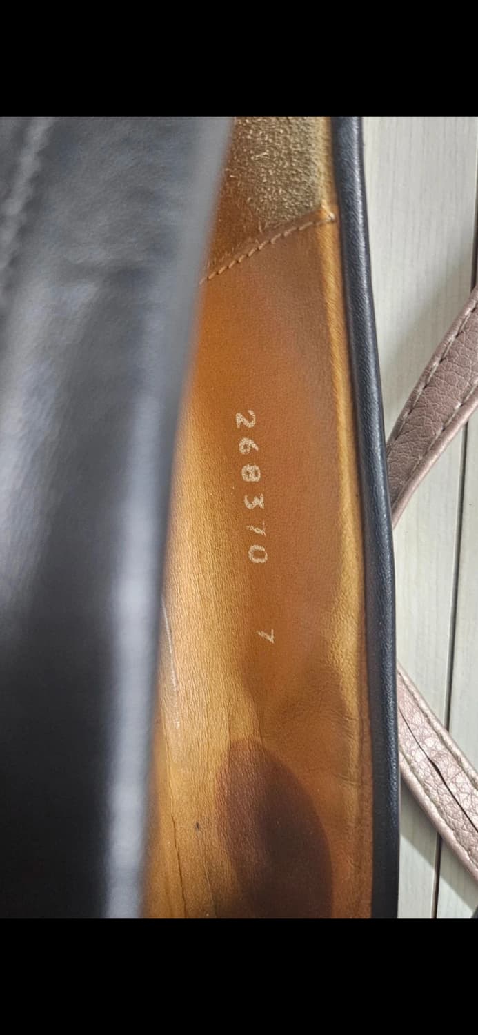 구찌 로퍼 7사이즈 260 상품이미지4