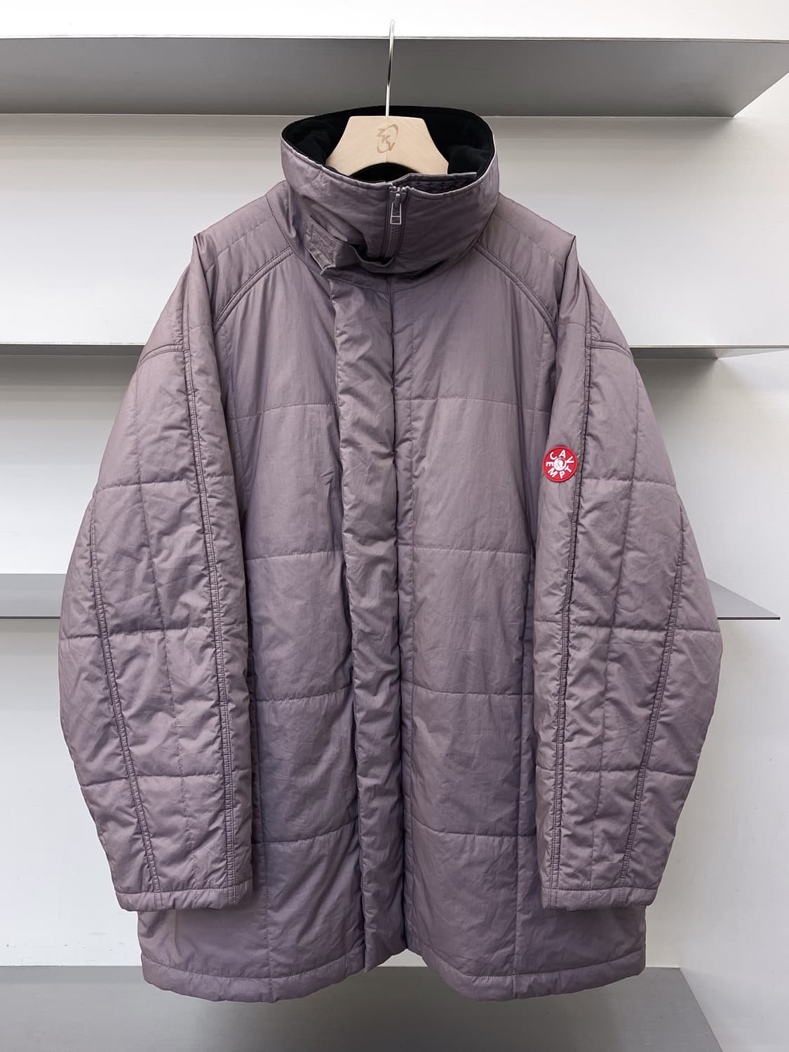 카브엠트 22fw 그리드 스티치 푸퍼 자켓 상품이미지1