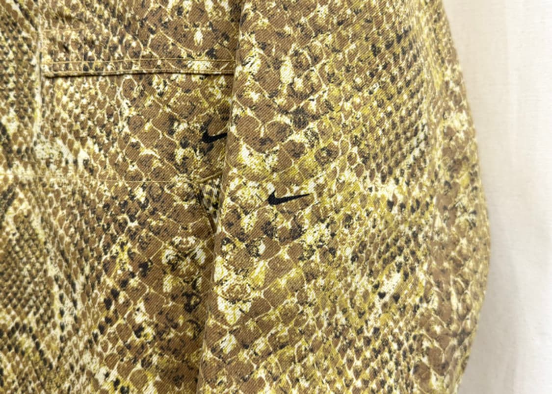 슈프림 나이키 ACG  데님 풀오버 골드 스네이크 스킨 상품이미지6