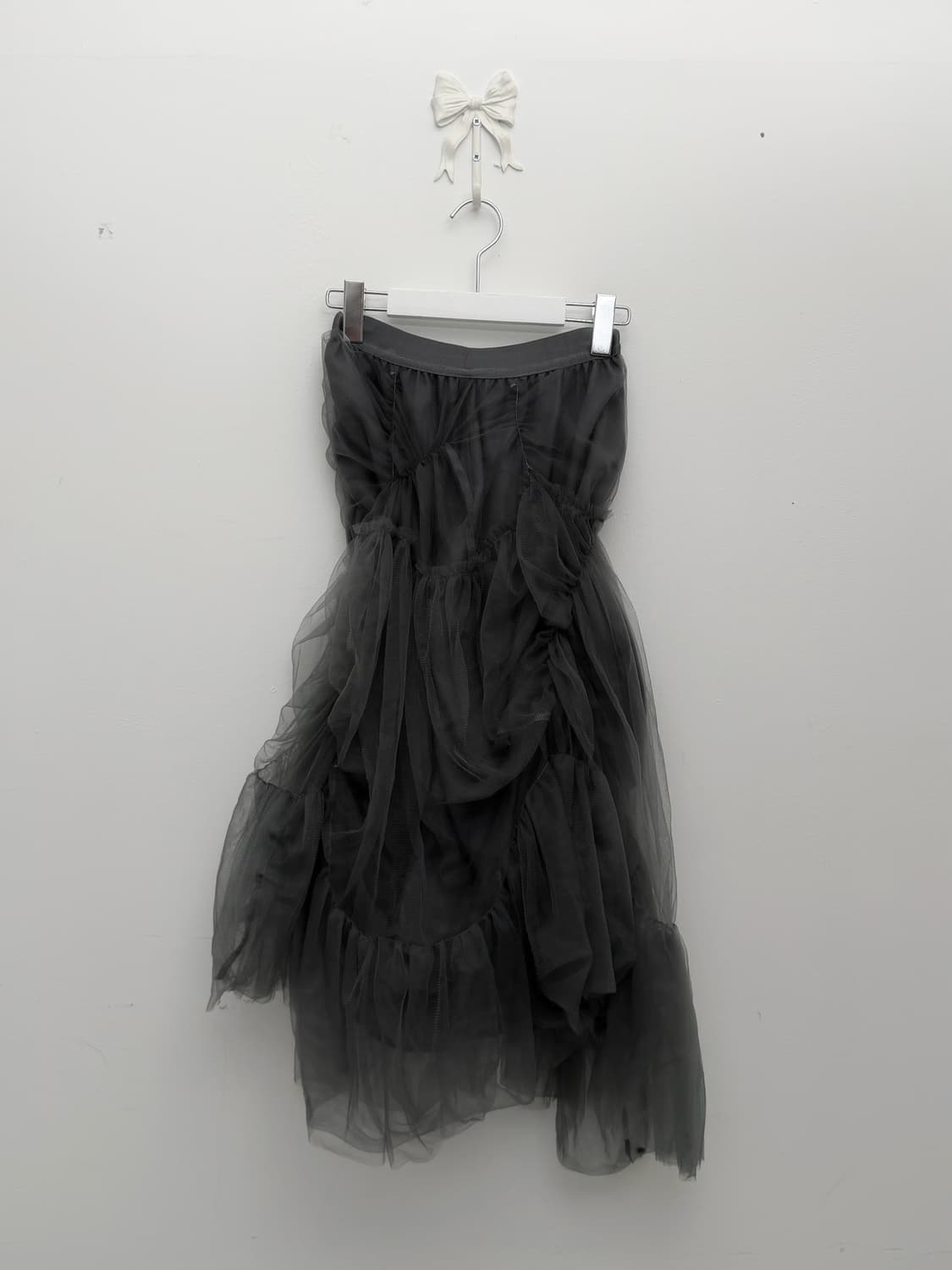 그레이 비대칭 셔링 레이스 롱 스커트 상품이미지5