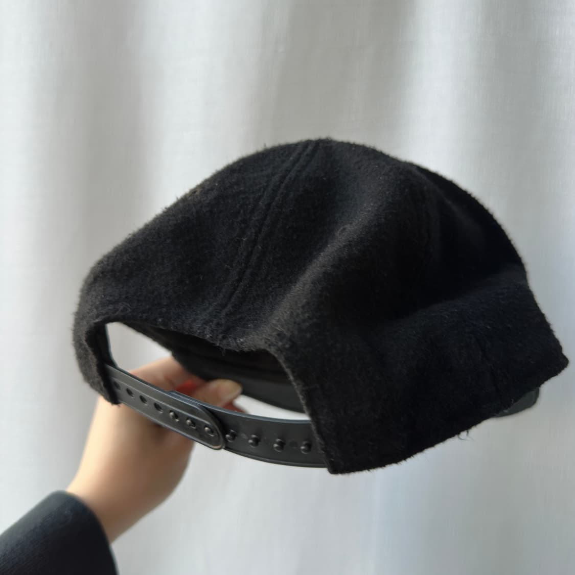 뉴에라 뉴욕 양키스 골드 로고 울혼방 스냅백 블랙 OS 상품이미지7