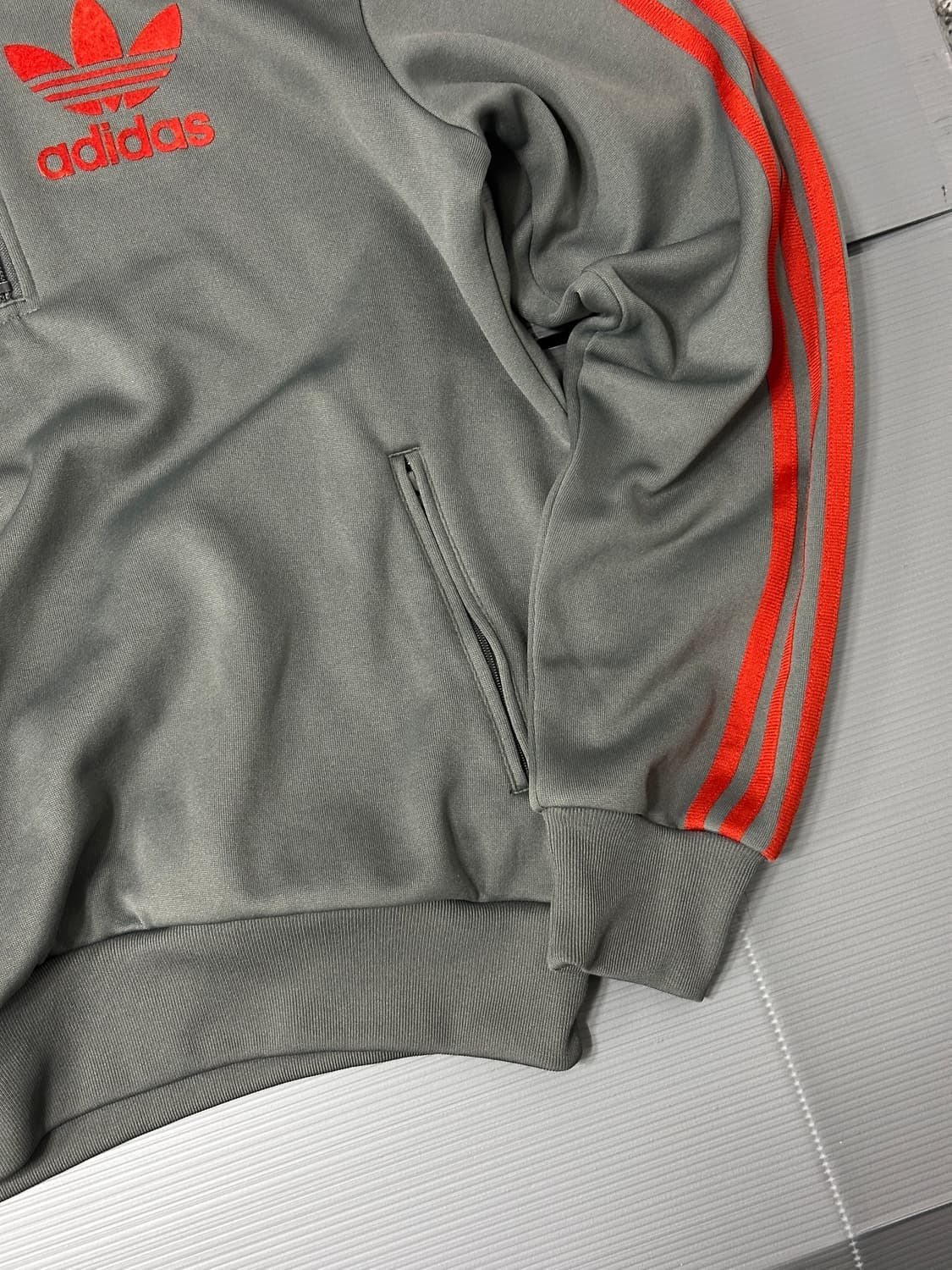 아디다스 양면 후드 반집업 아노락 져지 그레이 90 상품이미지3